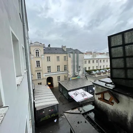 Fantastic Waw - Ch5 C215 Apartment